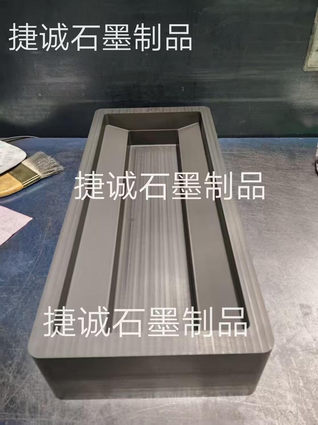 石墨油槽，鑄錠石墨油槽，高純石墨油槽，多槽石墨油槽，耐高溫石墨油槽，金銀鑄錠石墨模具，石墨油槽石墨鑄錠槽，石墨油槽生產(chǎn)廠家